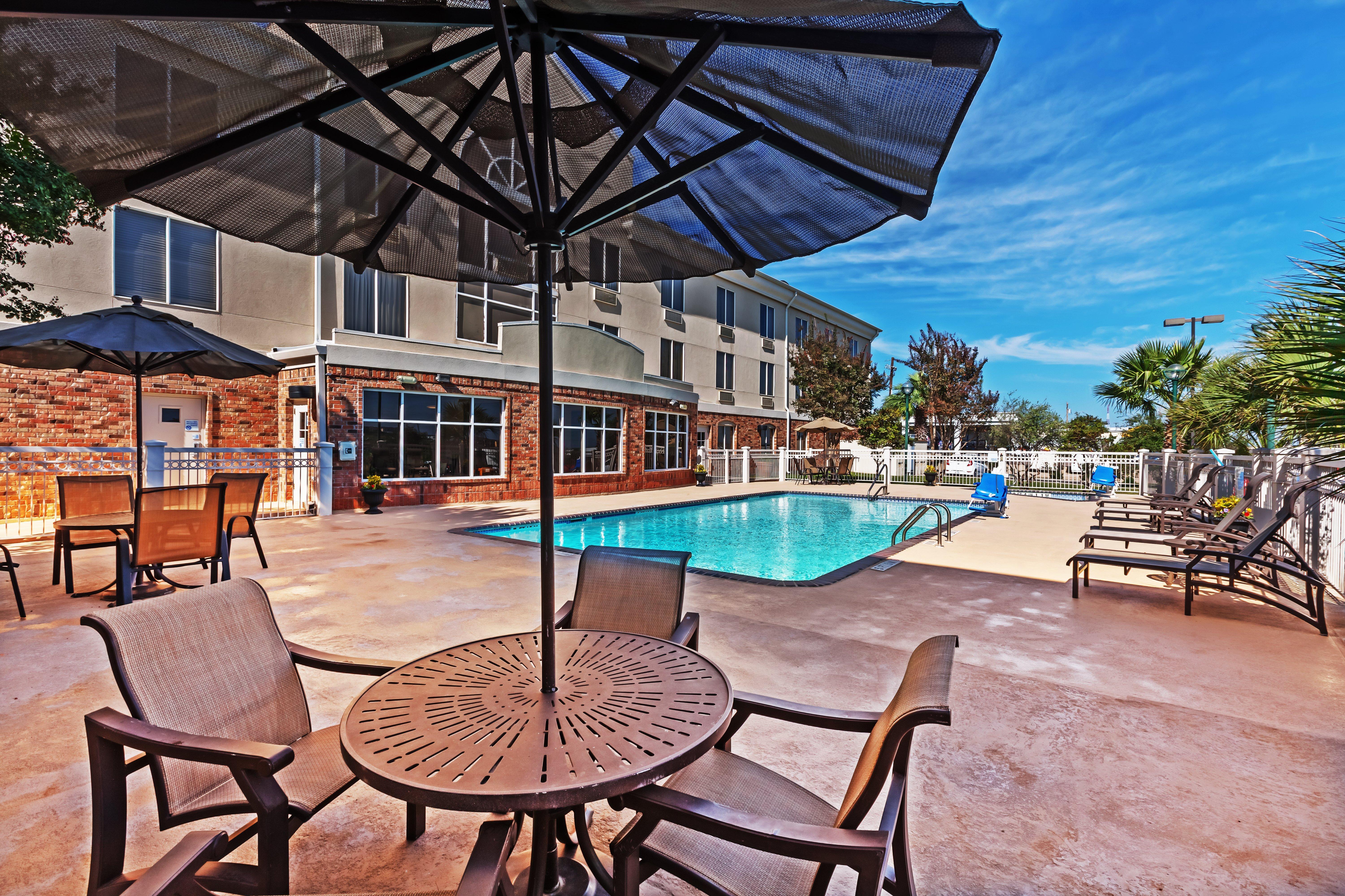 Holiday Inn Express Hotel & Suites Eagle Pass By Ihg Exterior photo