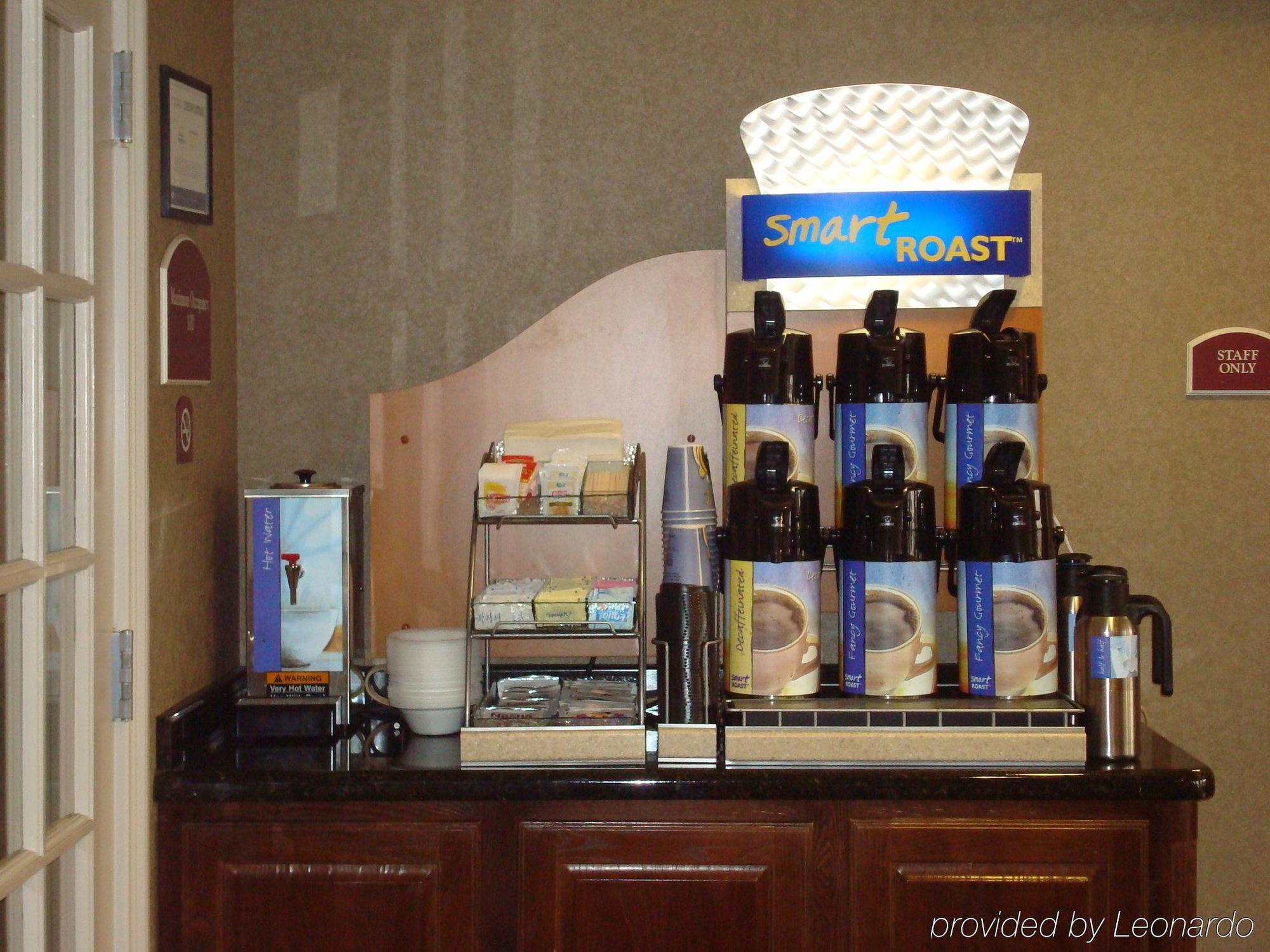 Holiday Inn Express Hotel & Suites Eagle Pass By Ihg Restaurant photo