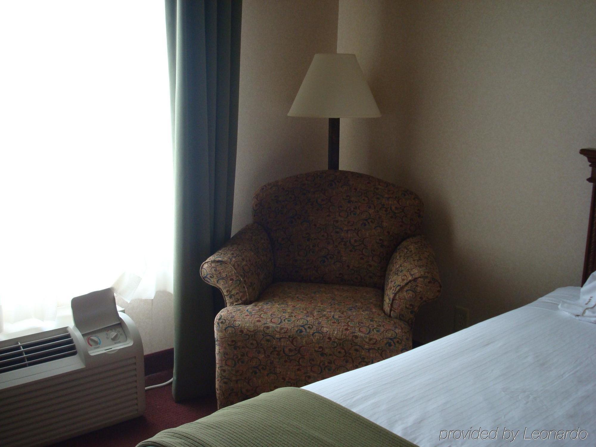 Holiday Inn Express Hotel & Suites Eagle Pass By Ihg Room photo