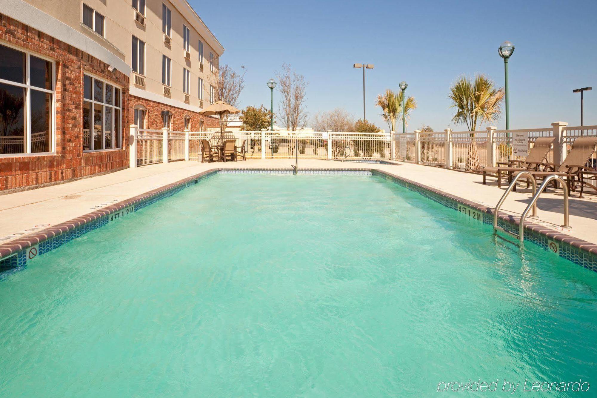 Holiday Inn Express Hotel & Suites Eagle Pass By Ihg Facilities photo